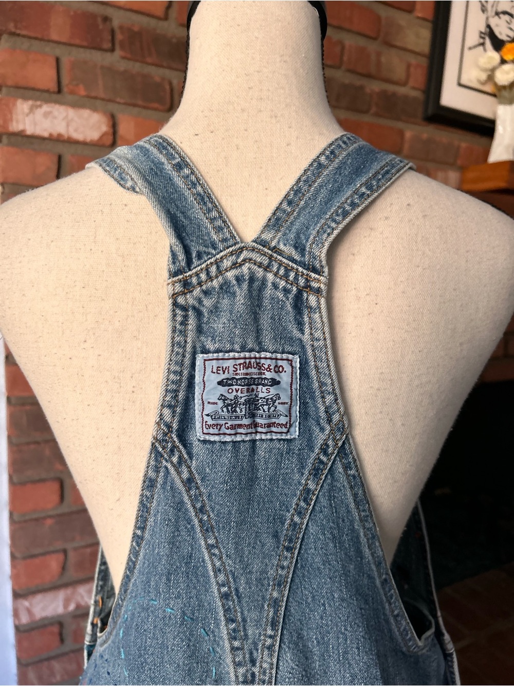 Vintage Levi’s Embroidered Denim Jean Overalls Sz L - Picture 13 of 16